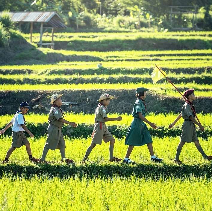 sisters-gcd3ffd07c_1280 We were all profoundly affected by the dysfunction